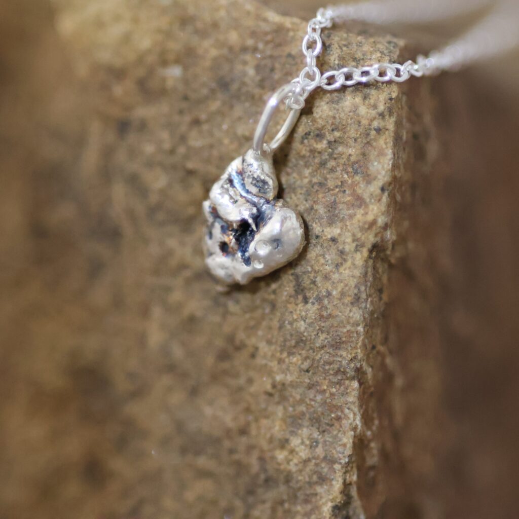 Pendentif organique "Cœur "