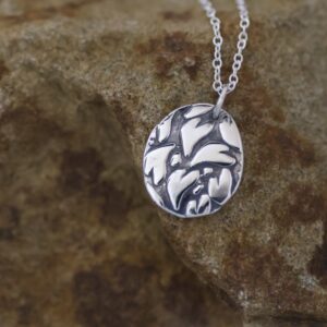 Pendentif texturé "cœurs"